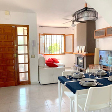 House with 3 Bedrooms in Torredembarra, with Furnished Terrace, 托雷登瓦拉 — 照片 2