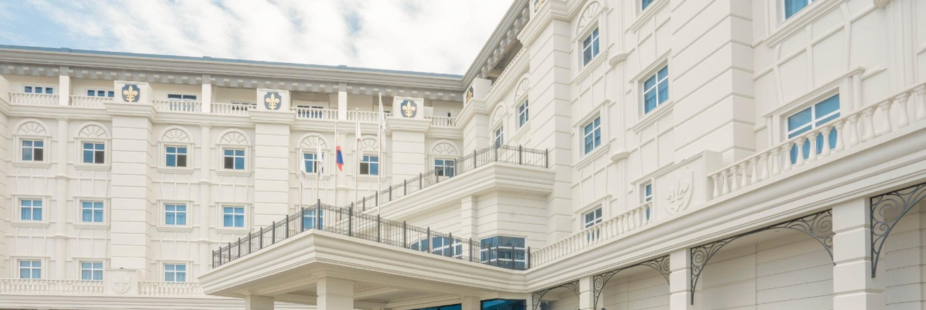 The Monarch Hotel, Каласиао — фото 1