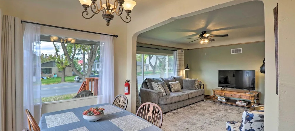 Comfy & Cozy Kalispell Home: Walk to Downtown, 卡利斯佩尔 — 照片 1