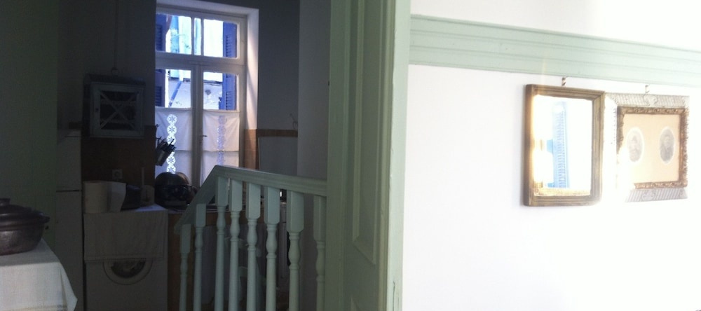 Persefonis view house, 格洛萨 — 照片 1