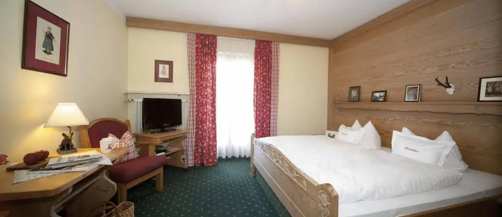 Gasthof Dannerwirt, Flintsbach A. Inn — photo 1