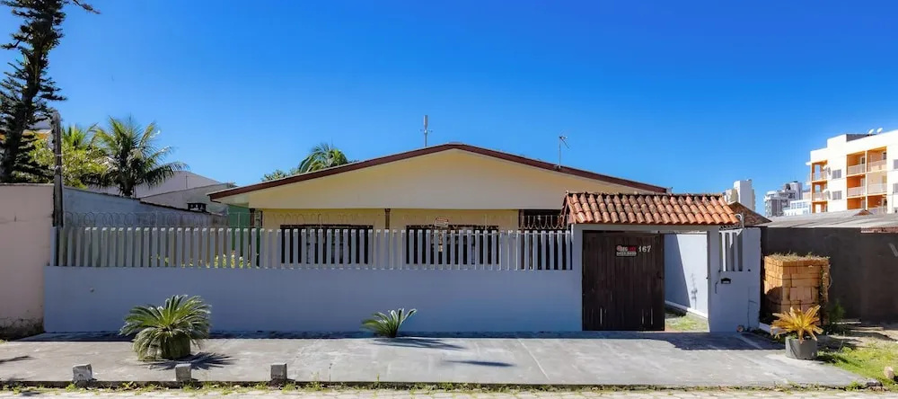 Casa 3 Quartos com Wi-fi Ar e Churrasqueira, 马蒂纽斯 — 照片 1