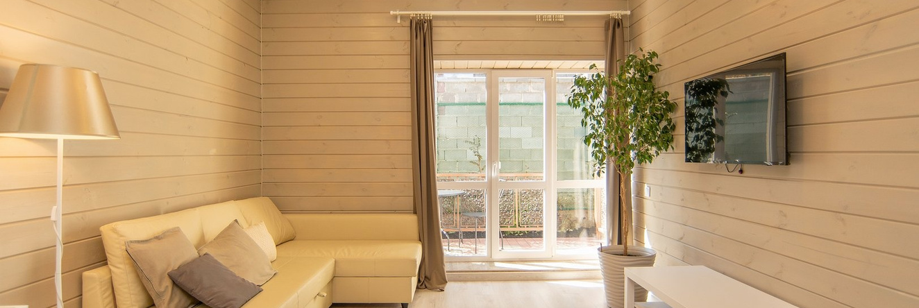 S Mangalom I Verandoy Na Bannom Bungalow, 泽廖纳亚波利亚纳 — 照片 1