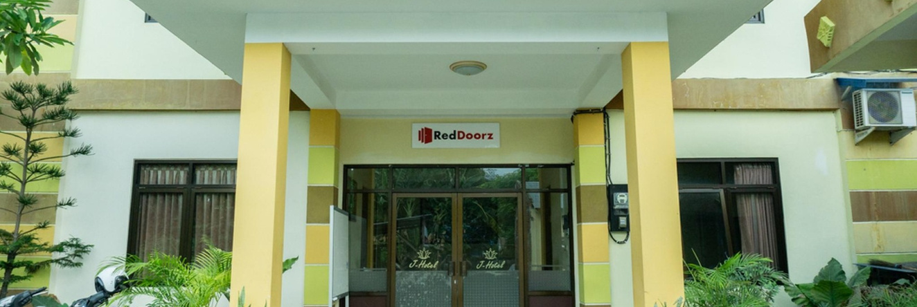 RedDoorz @ Gatot Subroto Ende, 恩德 — 照片 1