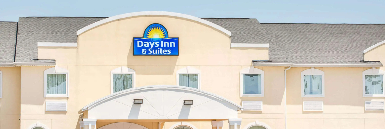Days Inn & Suites by Wyndham Swainsboro, 斯温斯伯勒 — 照片 1