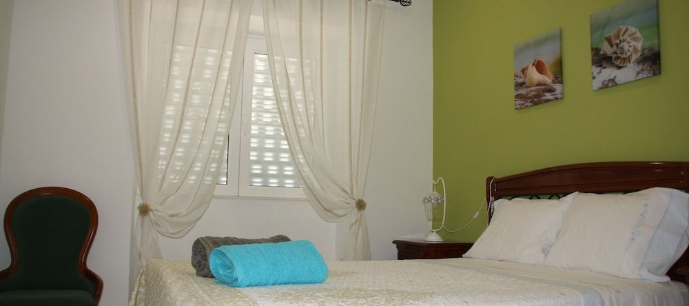 House Of Orchids, Vila Real Santo Antonio — photo 1