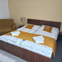 Hotel Eminent, Ступава — фото 4