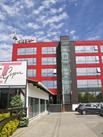 Hotel City Ploiesti, Плоешти — фото 1