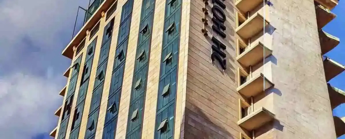 2H Hotel, Оран — фото 1