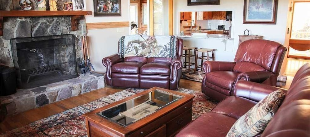 Hold Your Horses - 3 Bedroom Home, 威尔克斯伯勒 — 照片 1