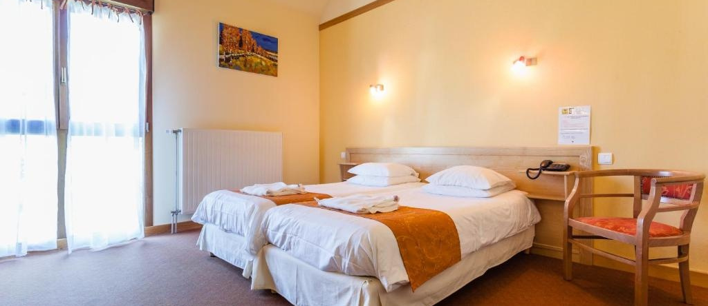 Hotel De La Poste - Logis De France, 勒博诺姆 — 照片 1