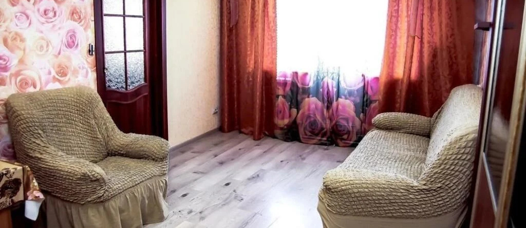Home Hotel na Zvarygina 16, 列宁斯克-库兹涅茨基 — 照片 1