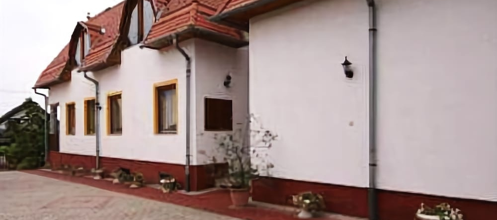 Klaudia Pension, Балатондьерок — фото 1