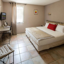 Logis Hôtel La Bastide de Grignan & Restaurant La Chênaie, Grignan — photo 3
