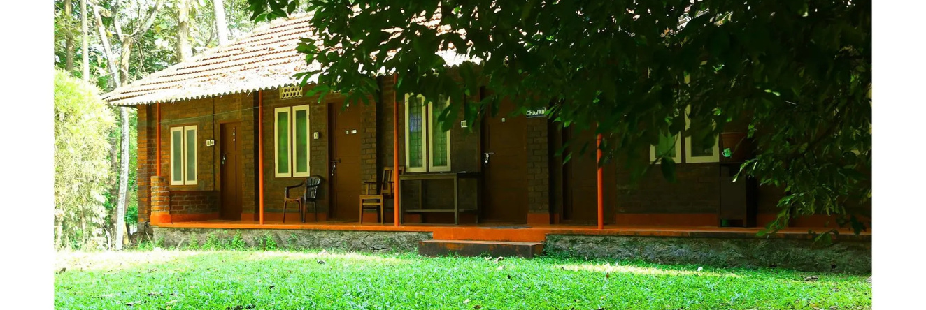 Santhi Yoga International, Тходупужа — фото 1