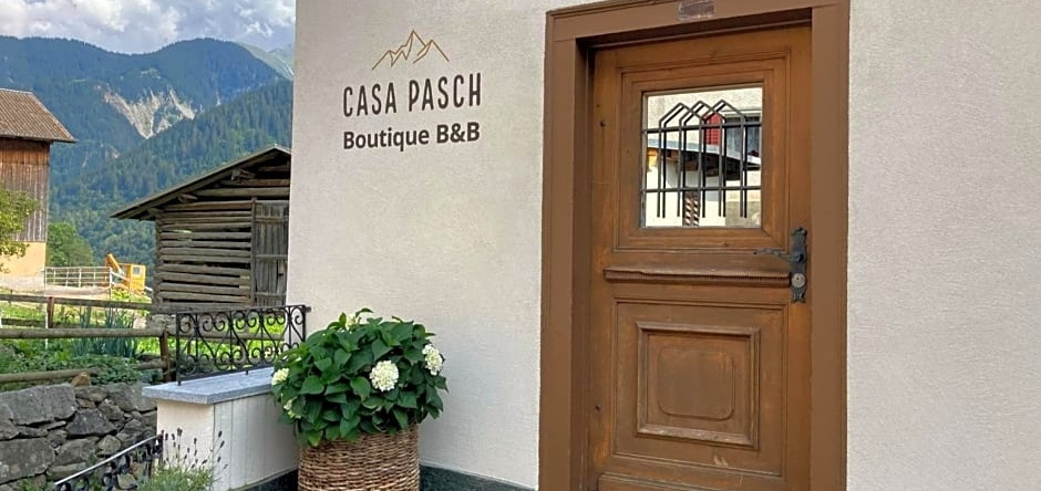 Casa Pasch - Boutique Bed And Breakfast In Cumpadials, Иланц — фото 1