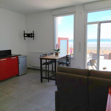 Apartment in top location, sea view, direct access to the beach, Plonévez-Porzay, 普洛内韦波尔宰 — 照片 3