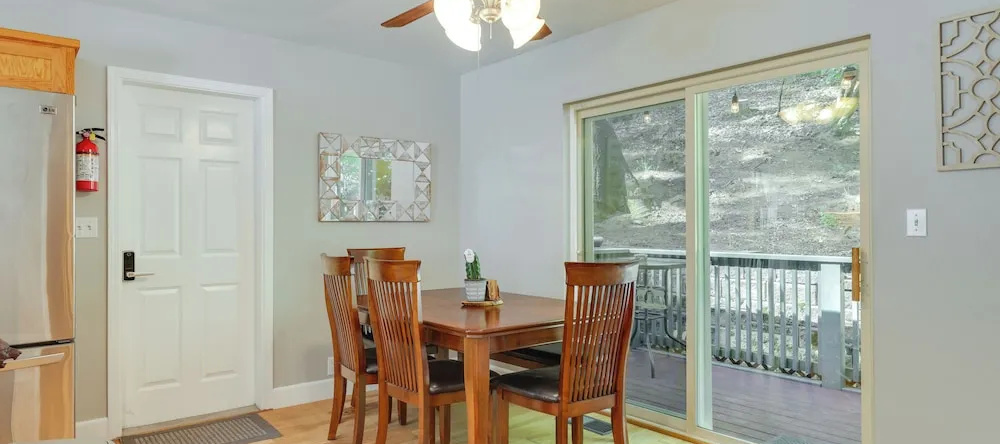 Near Dtwn: Twain Harte Home w/ Furnished Deck!, Sherwood Forest — photo 1