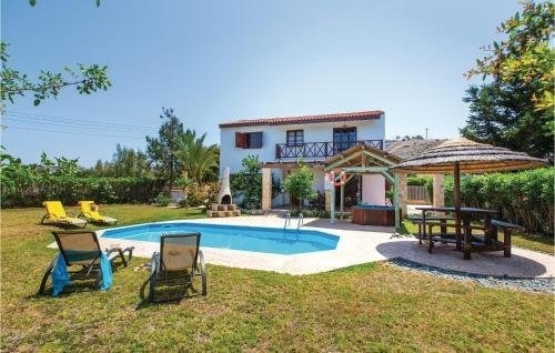Holiday Home In Pomos, 波莫斯 — 照片 1