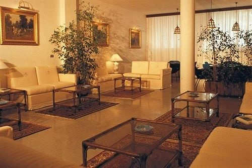Hotel Il Gabbiano Palinuro, 琴托拉 — 照片 1