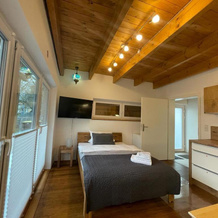 Ferienwohnung im Stadtzentrum von Bernau - Komfortable Wohnung mit 2 Zimmern, Bad, Spülmaschine, Waschmaschine, komplette Küche, WLAN, Terrasse, ruhige Lage, 柏林附近贝尔瑙 — 照片 3