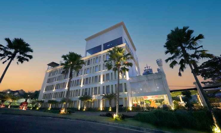 Jamboo Kingdom Hotel & Resort, Тулунгагунг — фото 1