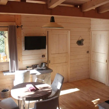 Hotel Les Cabanes Dans Les Bois, Villalier — photo 3