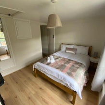 Stunning 2 bedroom cottage with Garden Office, Cookham Dean — photo 5
