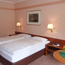 Waldhotel Felsenkeller, 巴特伊堡 — 照片 4