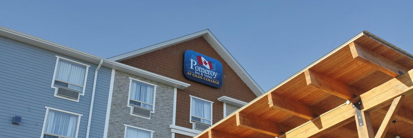 Pomeroy Inn & Suites at Olds, 奥兹 — 照片 1