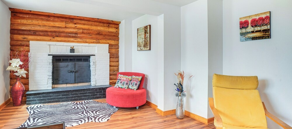 1 Mi To Shore: Lake Michigan Retreat W/ Game Room!, Ту-Риверс — фото 1