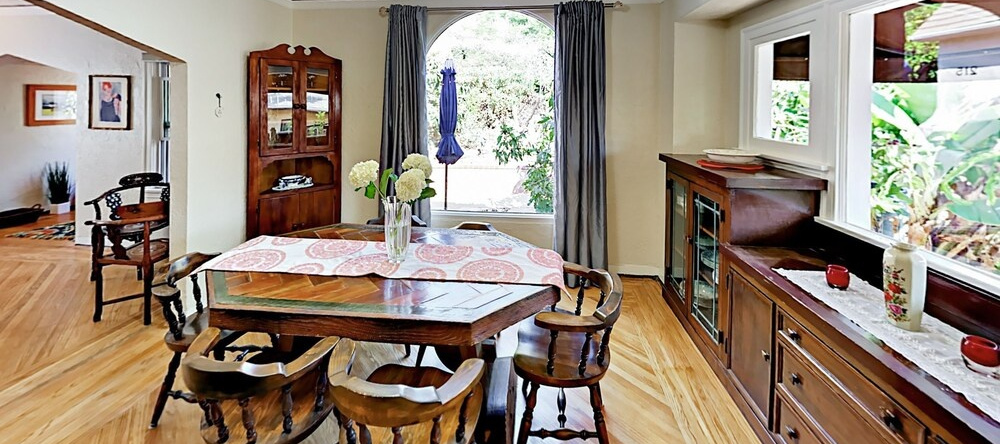 215 Cedar Street Home 3 Bedrooms 2 Bathrooms Home, 文图拉 — 照片 1