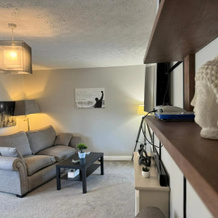 One king bed, fast WI FI, pool table jacuzzi gym and free parking near city, 赫里福德 — 照片 5