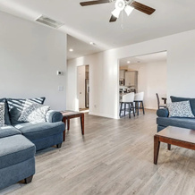 Near Atl! Spacious Townhome w/ Patio & WFH Setup, 道格拉斯维尔 — 照片 3