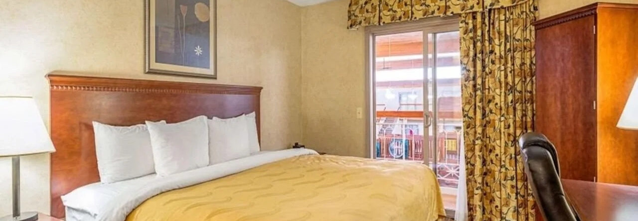 Coldwater Inn & Suites Near I 69, Колдуотер — фото 1