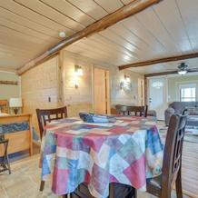 Cozy Houghton Lake Vacation Rental w/ Fireplace!, 霍顿湖 — 照片 2