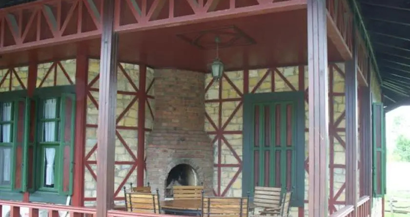 Grandmas Farm Houses, 巴舍斯凯莱 — 照片 1