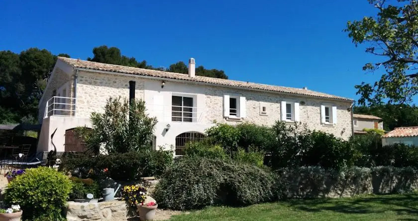 A la Claudy, Lambesc — photo 1