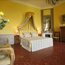 Château de la Barben, La Barben — photo 4