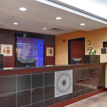 Paradise Inn & Suites, Тованда — фото 2