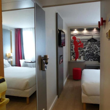 Kyriad Paris Nord Porte de Saint Ouen Hotel, Saint-Ouen-sur-Seine — photo 3