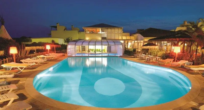 Hotel Duna Parque Beach Club & Unique Apartments & Villas, 维拉诺瓦德米尔丰特什 — 照片 1
