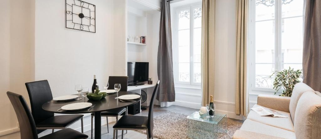 DIFY Glamour - Place des Brotteaux, 里昂 — 照片 1