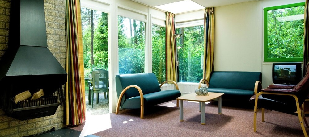 Single Storey Bungalow With a Fireplace, not far From Assen, Dwingeloo — photo 1
