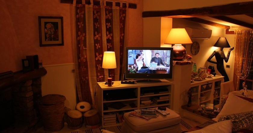 B&B La Casa nella Roccia, 萨克罗法诺 — 照片 1