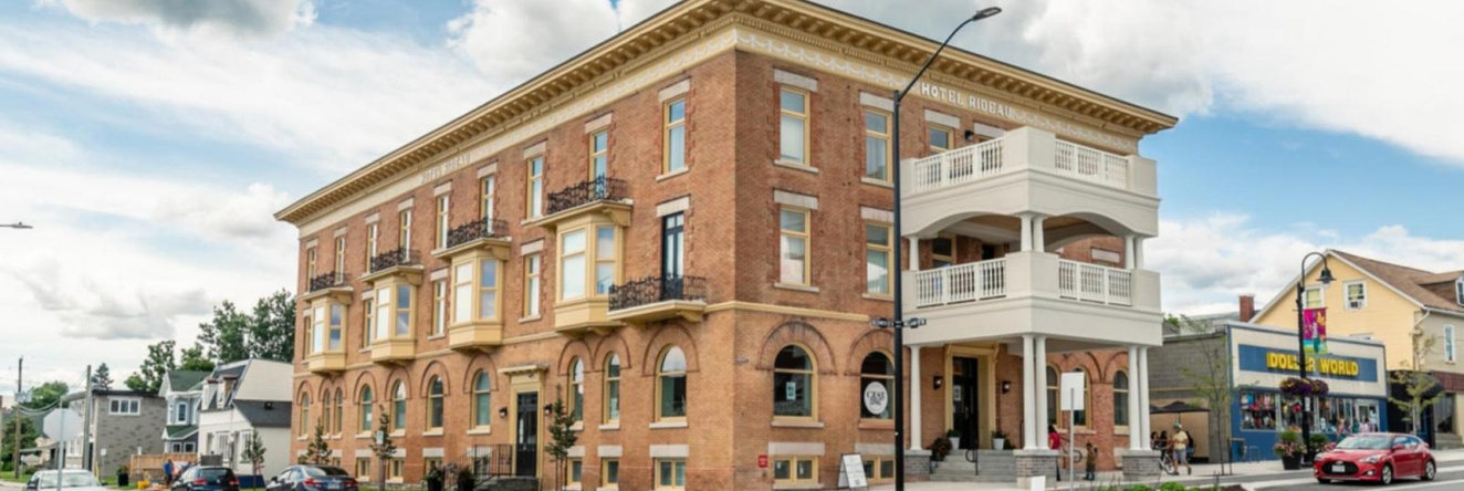 Heritage Rideau 1Br Apartment Free Parking, Смитс-Фолс — фото 1