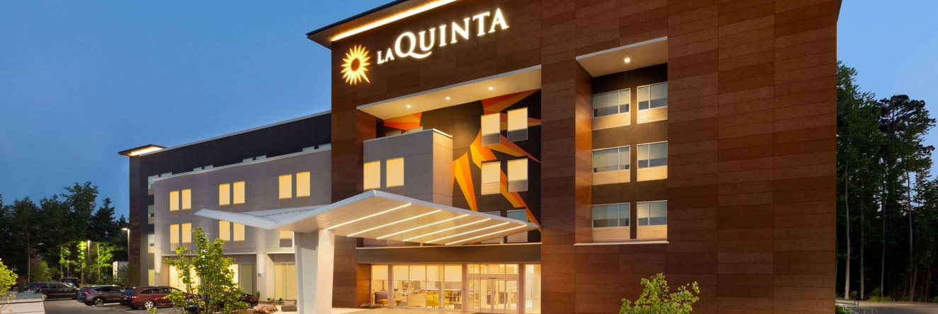 La Quinta Inn & Suites By Wyndham Rock Hill, Рок-Хил — фото 1