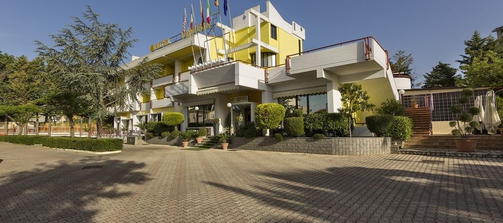 Hotel Ristorante Venusia, Venosa — photo 1