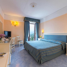 Hotel Iaccarino, 圣阿加塔-苏伊-杜埃-戈尔菲 — 照片 2