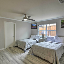 Broken Bow Home W/ Private Pool & Arcade Games!, Гарленд — фото 2